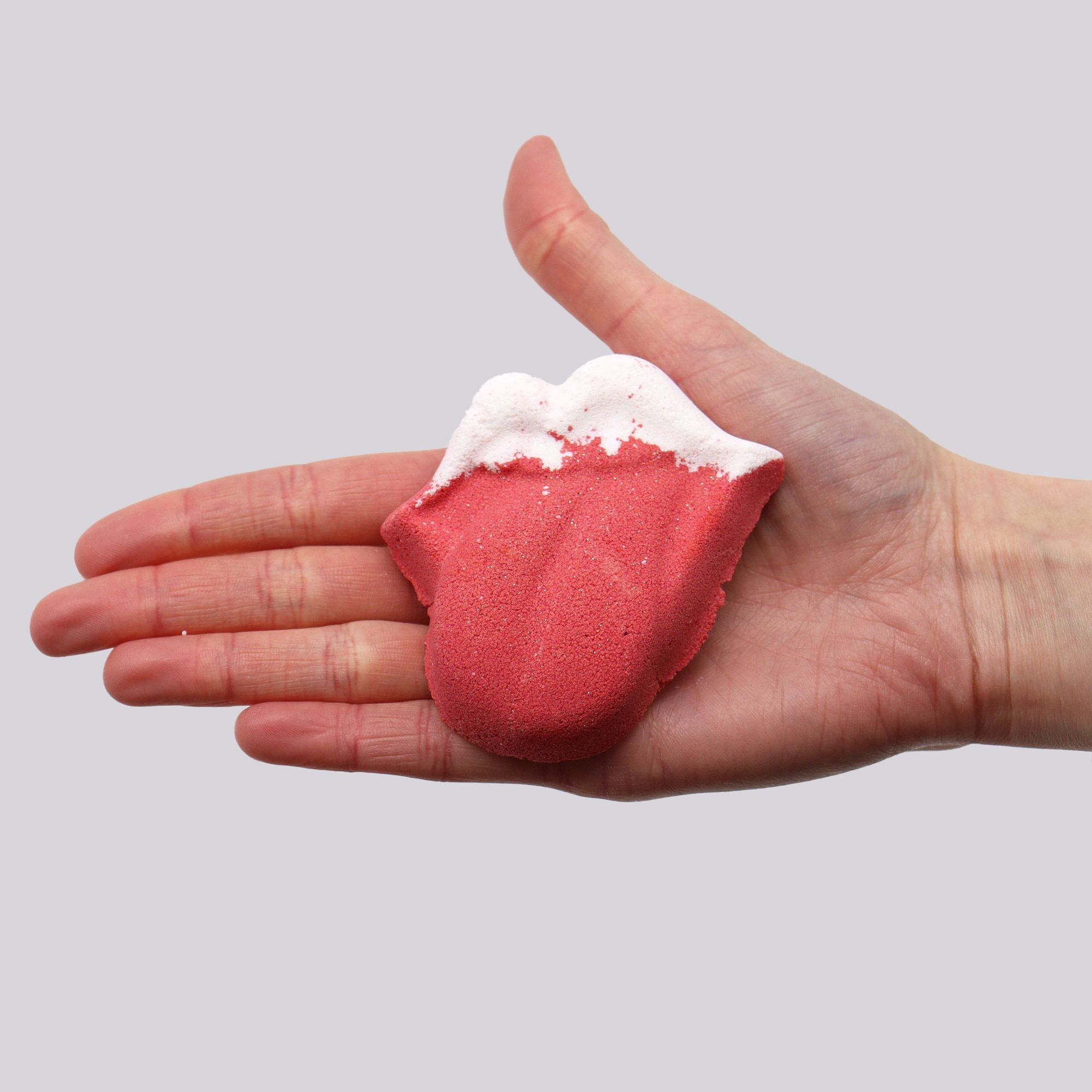 Badebombe Lippen – Himbeere & Granatapfel (60 g)